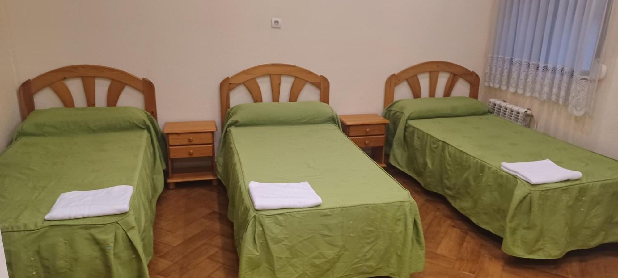Hostal Pacios Madrid Buitenkant foto